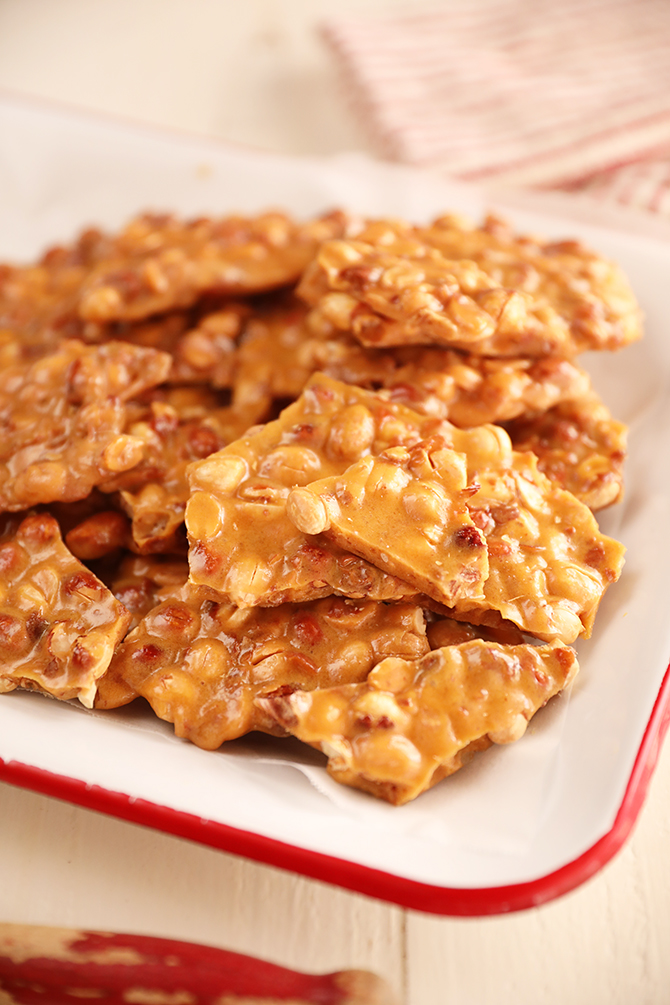 Easy Microwave Peanut Brittle: Homemade Perfection in Minutes